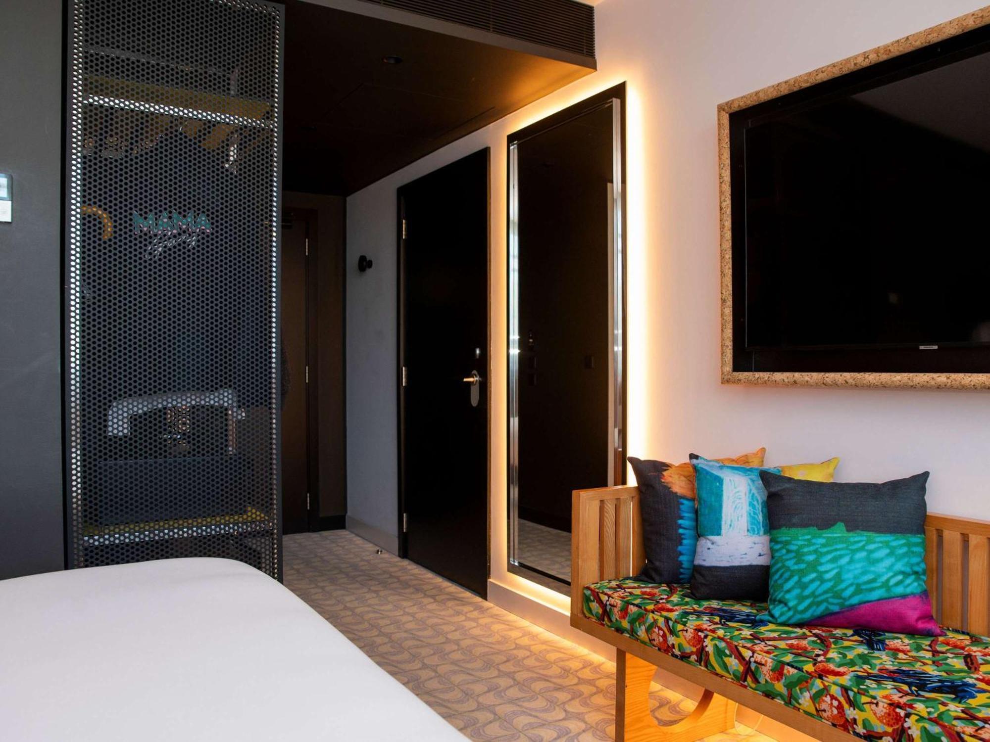 Mama Shelter Lisboa Hotel Bagian luar foto
