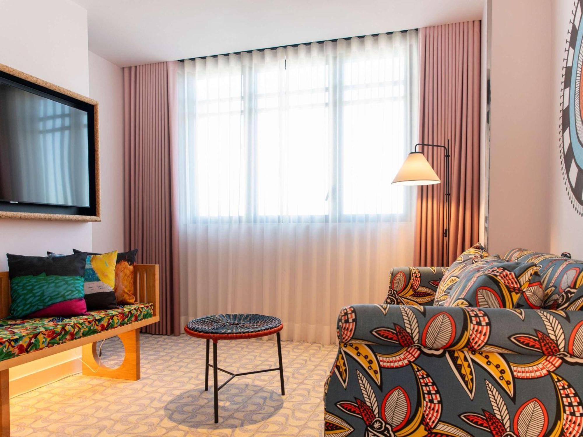 Mama Shelter Lisboa Hotel Bagian luar foto